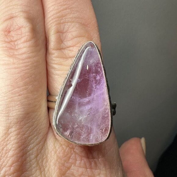 Stunning Large Pear cut Cabochon Amethyst in sterling silver ring! Size 11 - Picture 10 of 15